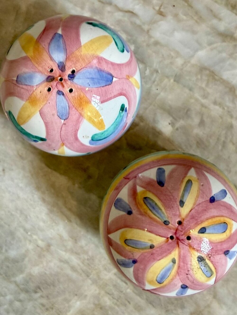 Vietri Made in Italy Vintage Salt & Pepper Set Pattern: Colore